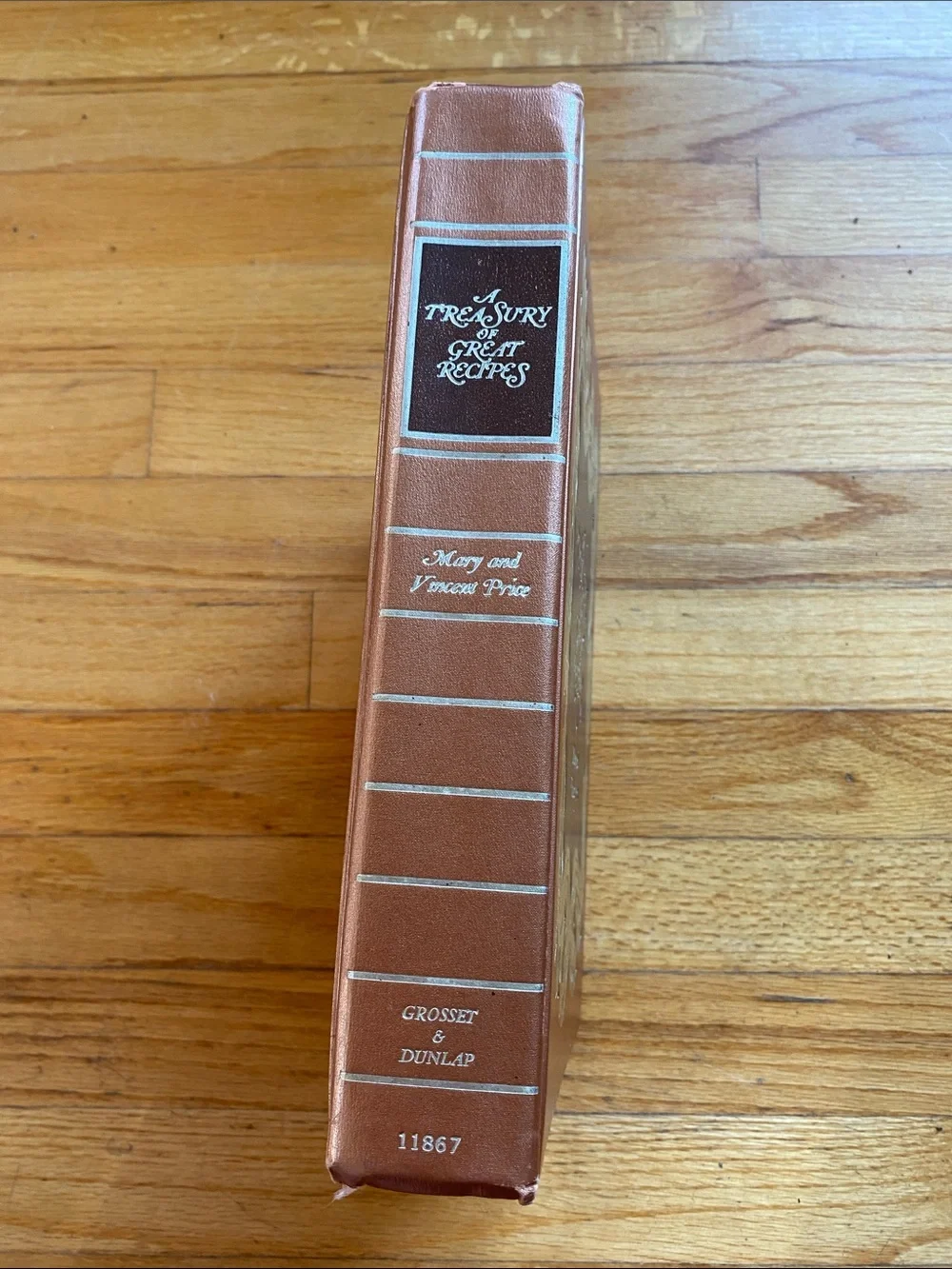 1970’s A Treasury of Great Recipes by Mary and Vincent Price Very Good Condition